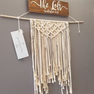 Macrame wall hanging